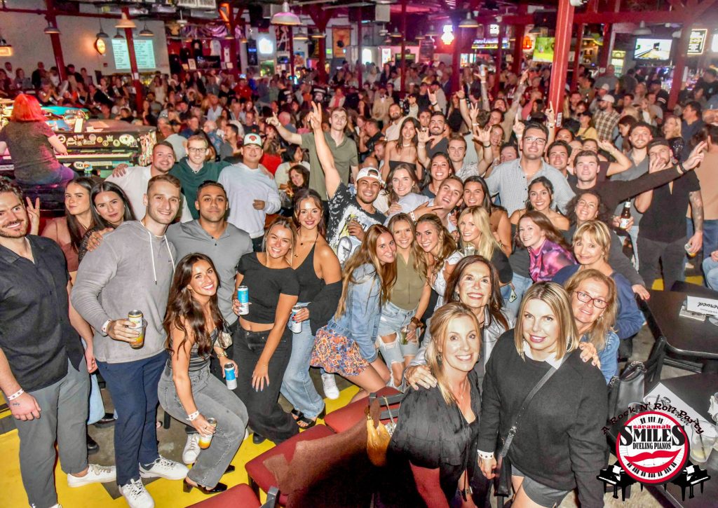 Huge crowd photo at Savannah Smiles
